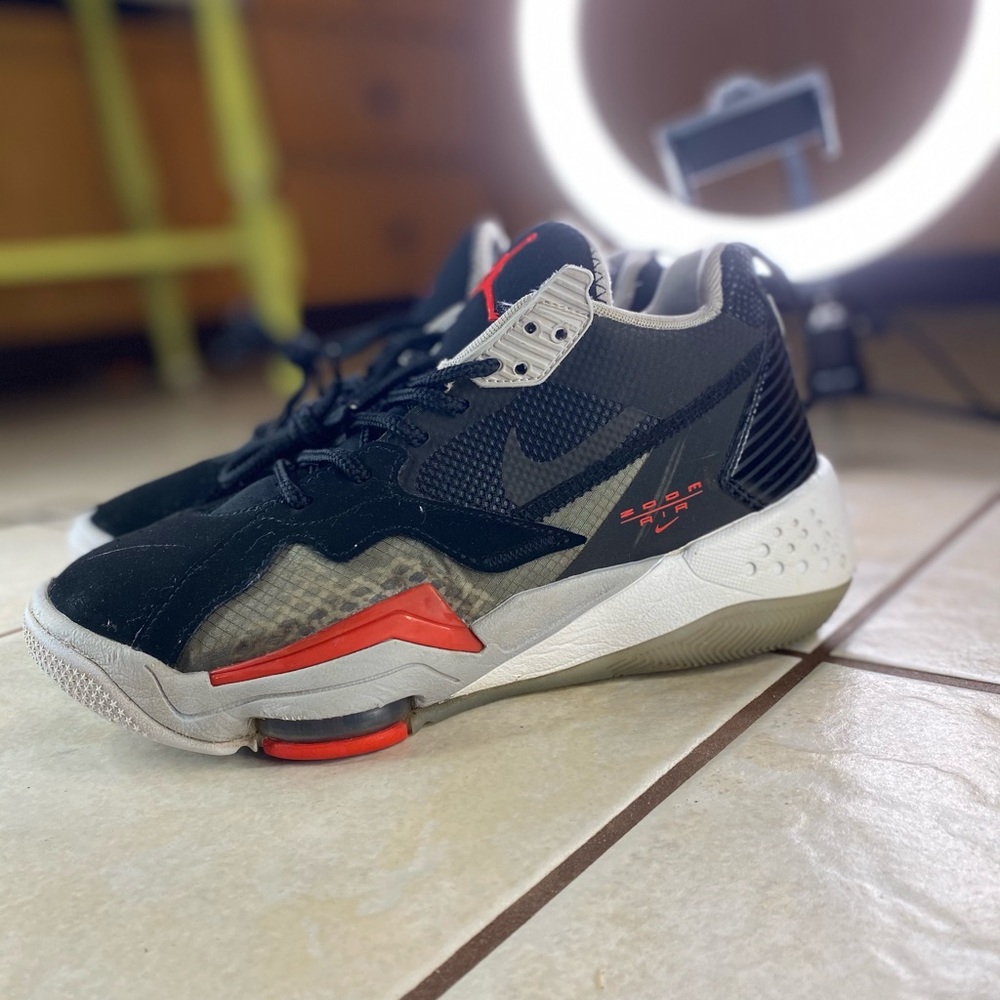 Kids' Jordan Zoom '92 big boy size 6y